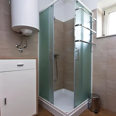 2 Bedroom Amazing In *